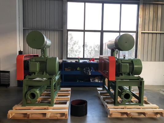 3 L/dak Soğutma Suyu ile Roots Rotary Loblu Fan, 60-100KPA Basınç Tahliyesi ve 1.5-5.5 KW Motor Gücü