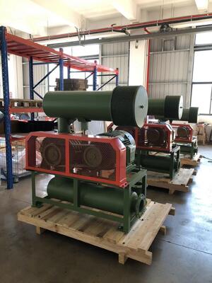 3 L/dak Soğutma Suyu ile Roots Rotary Loblu Fan, 60-100KPA Basınç Tahliyesi ve 1.5-5.5 KW Motor Gücü